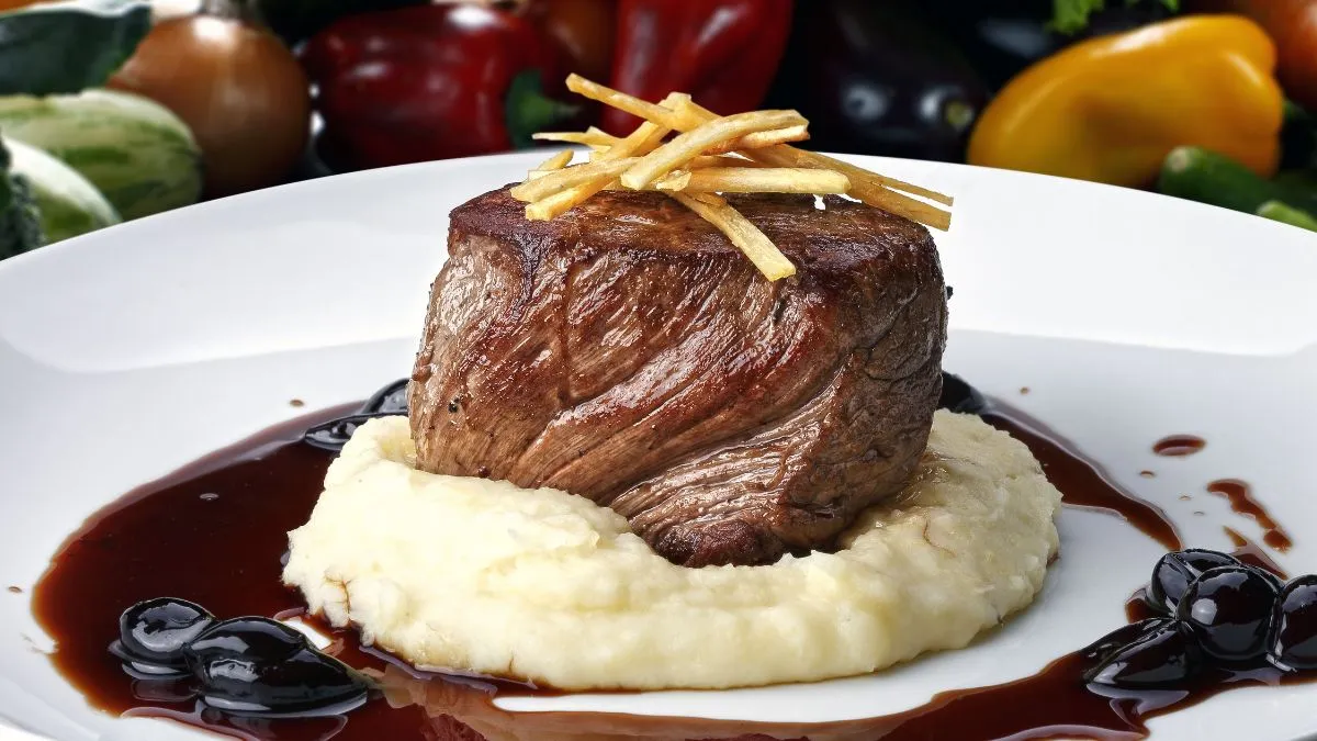 Filé Mignon ao Molho de Vinho